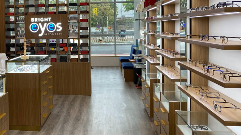 bright eyes optometry store thumbnail